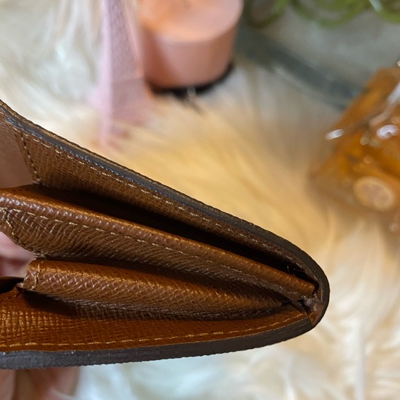 Sold soldLouis Vuitton Card/Coin Wallet - Picture 8 of 14